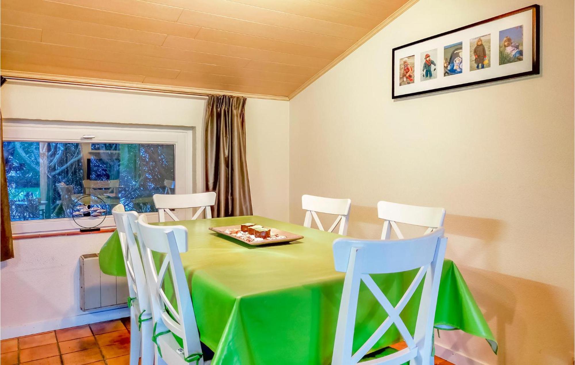 3 Bedroom Awesome Home In オーストダインケルケ エクステリア 写真